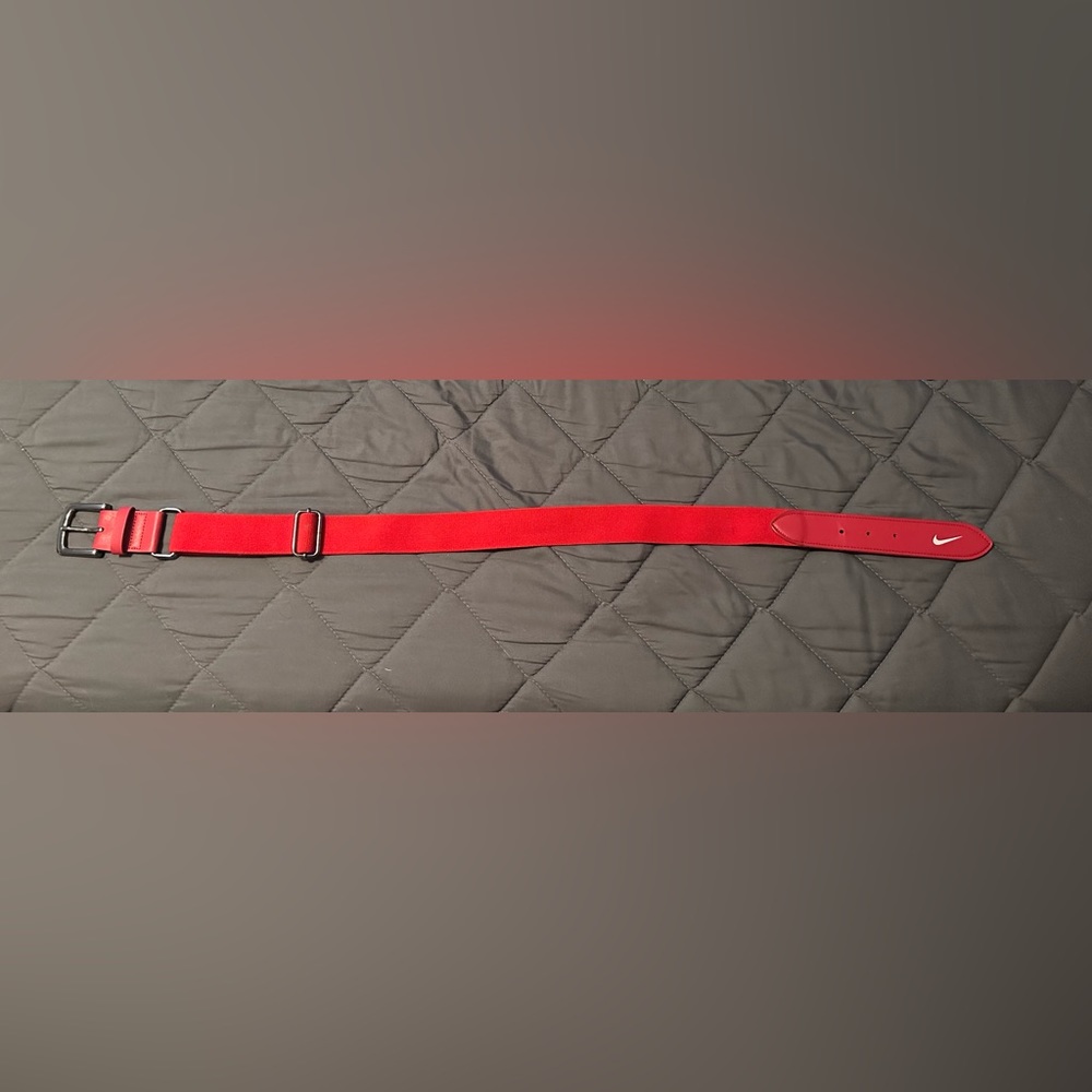 Red Nike softball belt